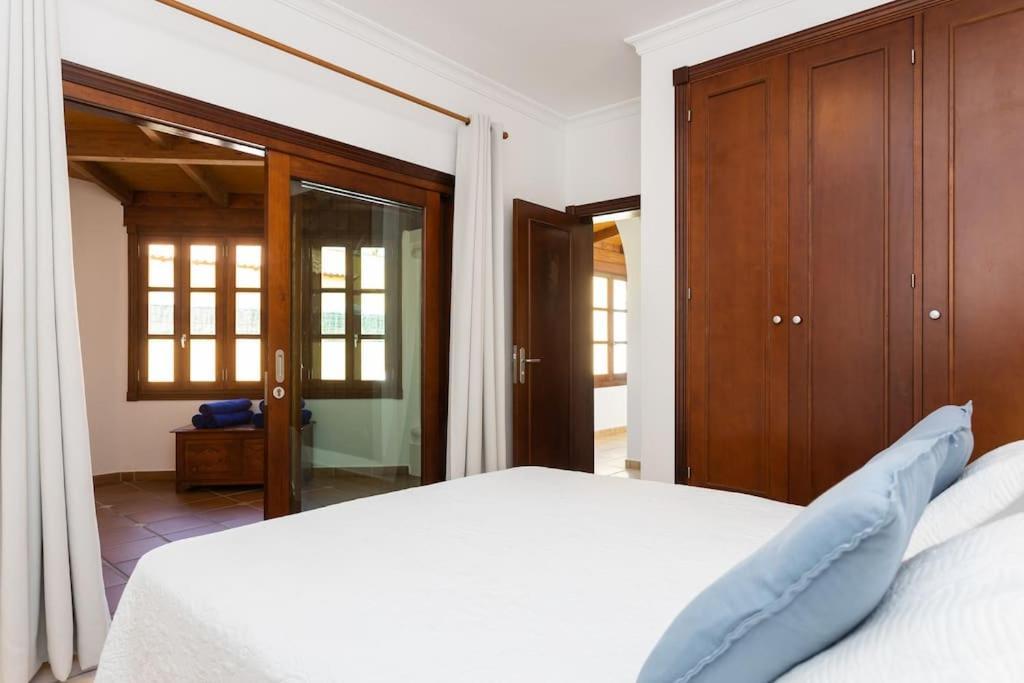 Villa Helen - Heated Pool Wifi Smarttv Barbecue Corralejo Exterior foto